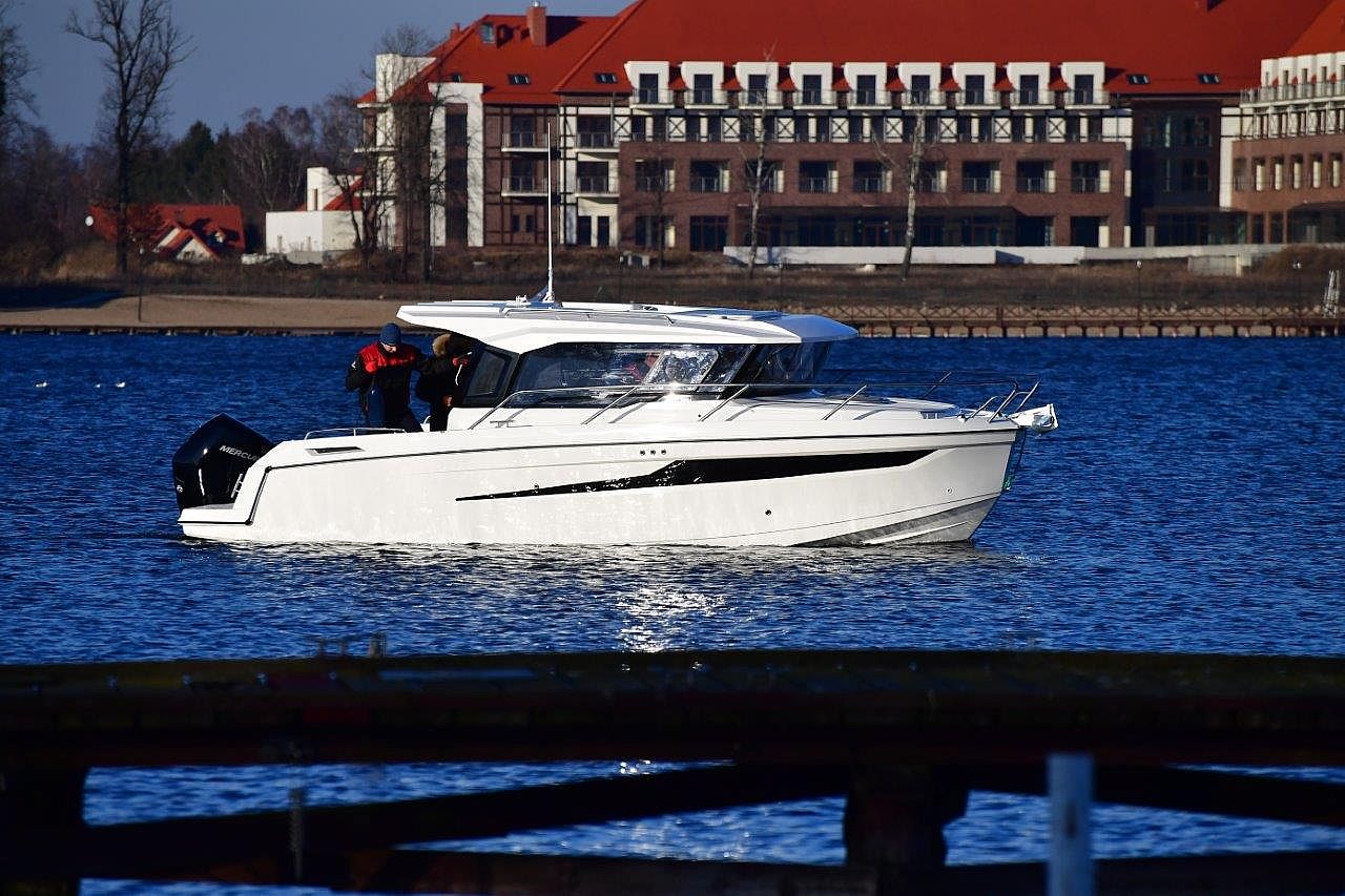 Parker 790 Explorer - 2025