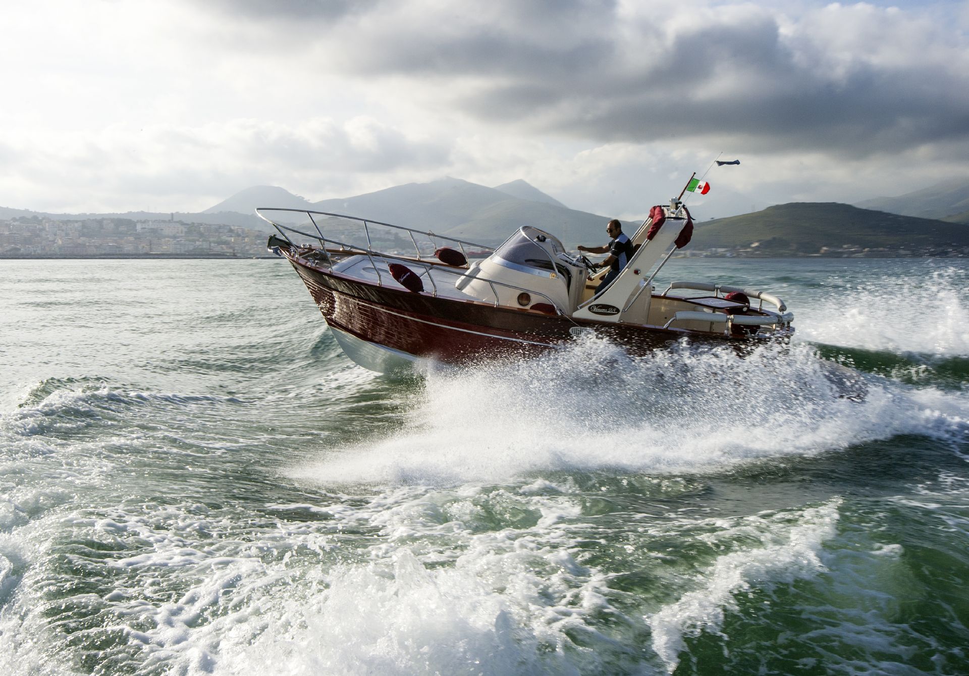 Cantieri Venere Venere 28 Flash x 270KS - 2024