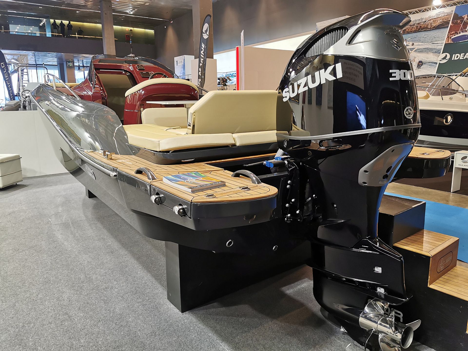 CLEAR LIBRA 750 CABIN - 2026