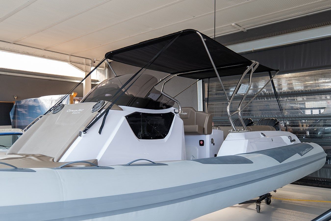 Ranieri International Cayman 28 Executive - 2026 - for sale: 150900.-EUR