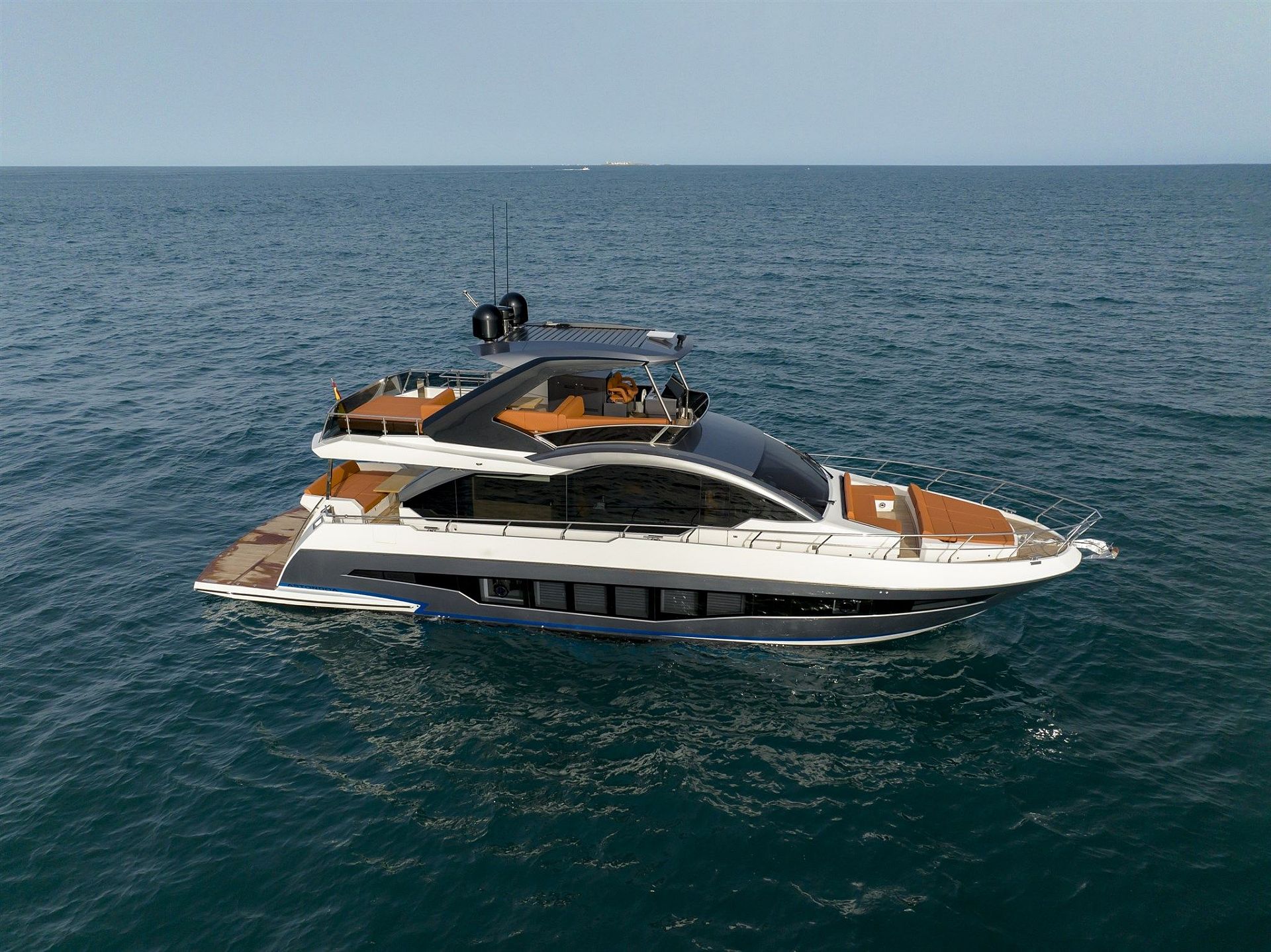 Astondoa 66 FLY - 2026