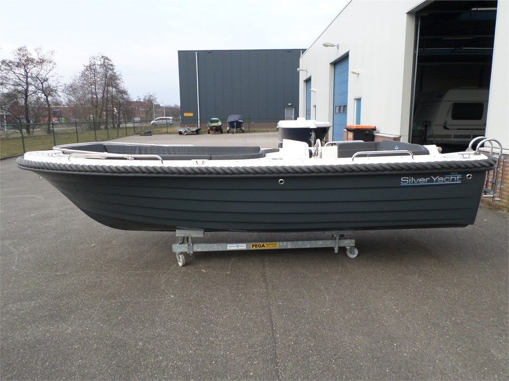 Silver Yacht 525 (mo�nost financiranja) - 2024