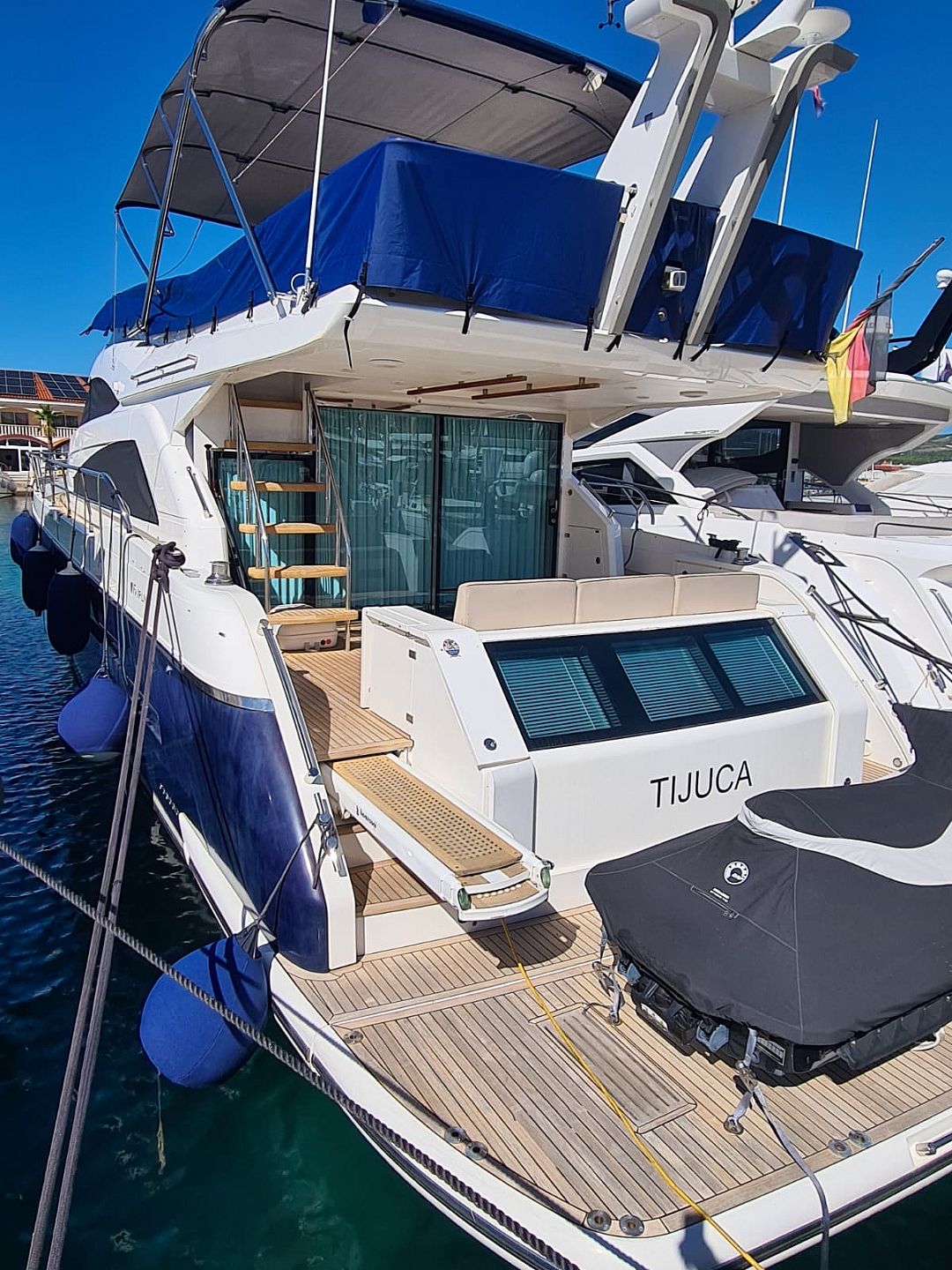 Fairline SQUADRON 65 - 2010