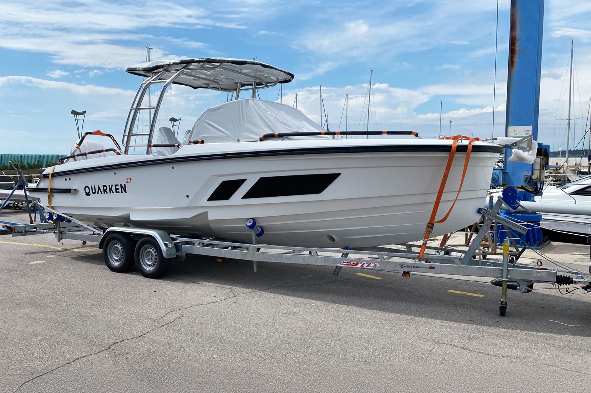 Quarken 27 T-Top + Prikolica - Samo 50 delovnih ur - 2024