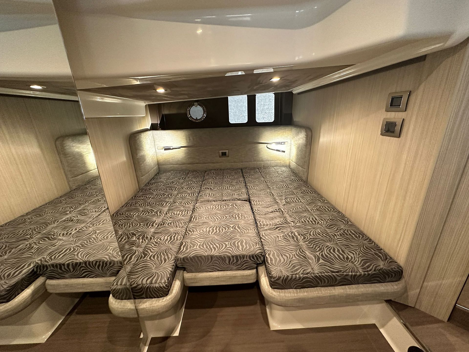 Cranchi M44 - 2022