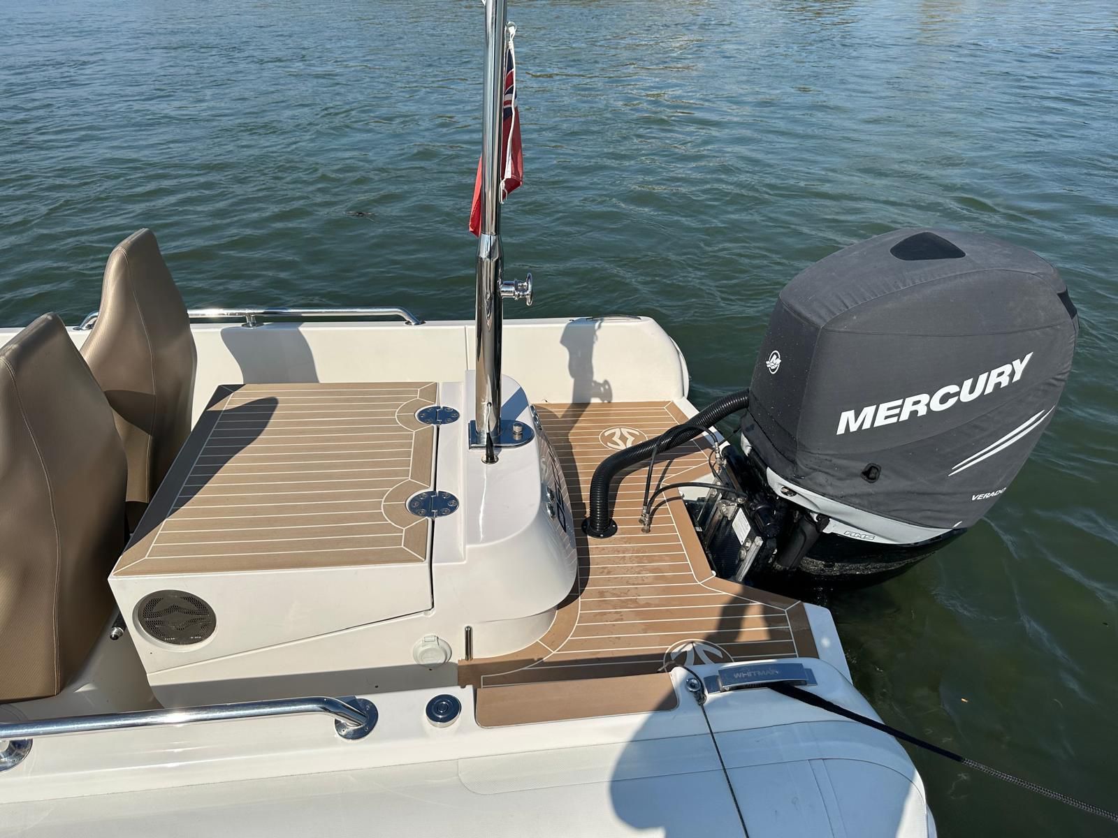 Whitmarsh 7,3 Sport Outboard - 2014