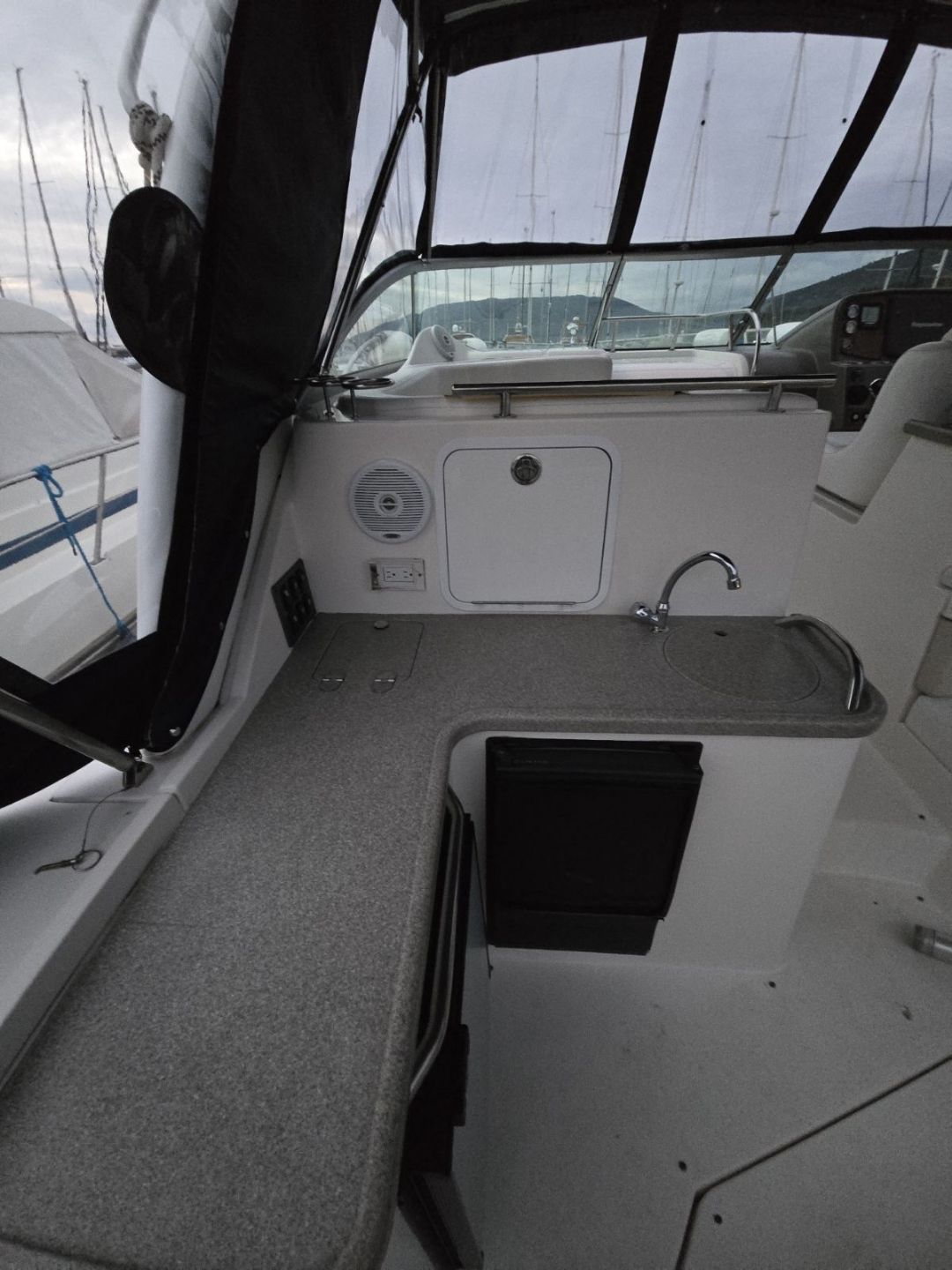 Rinker 390EC - 2006