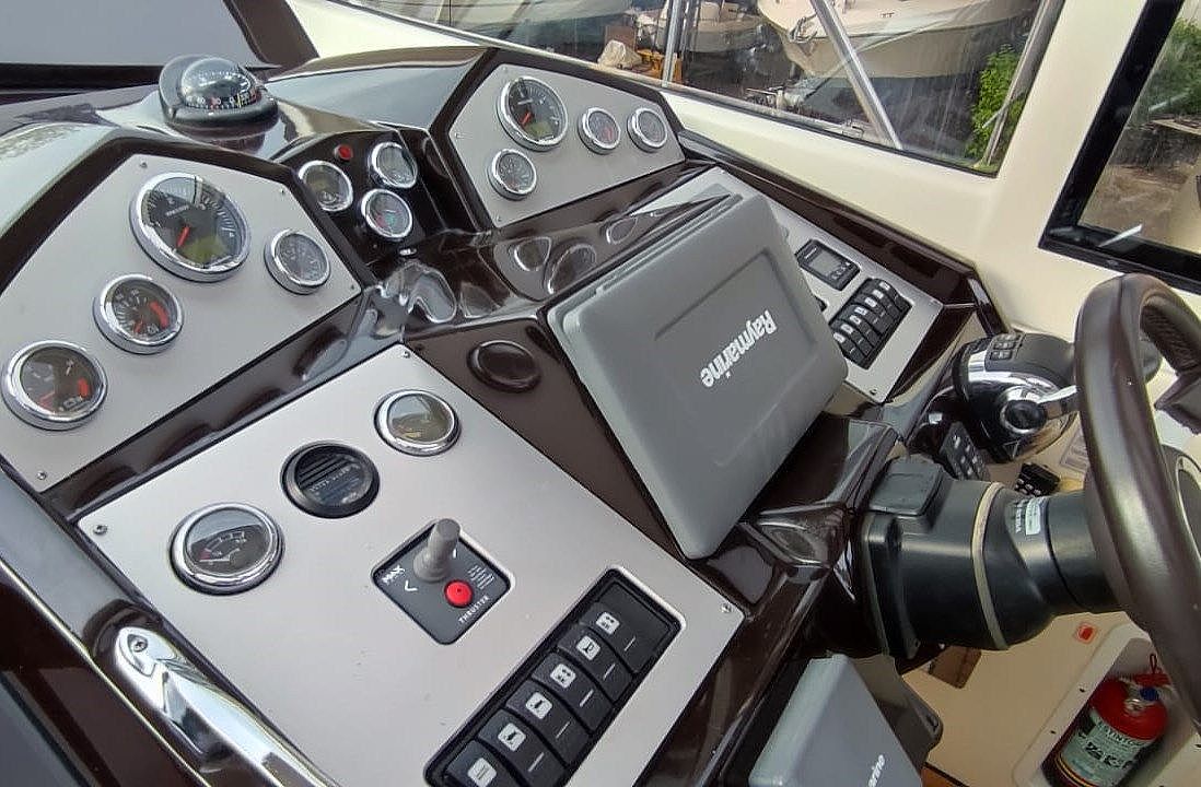 Absolute 40 Hard Top - 2011