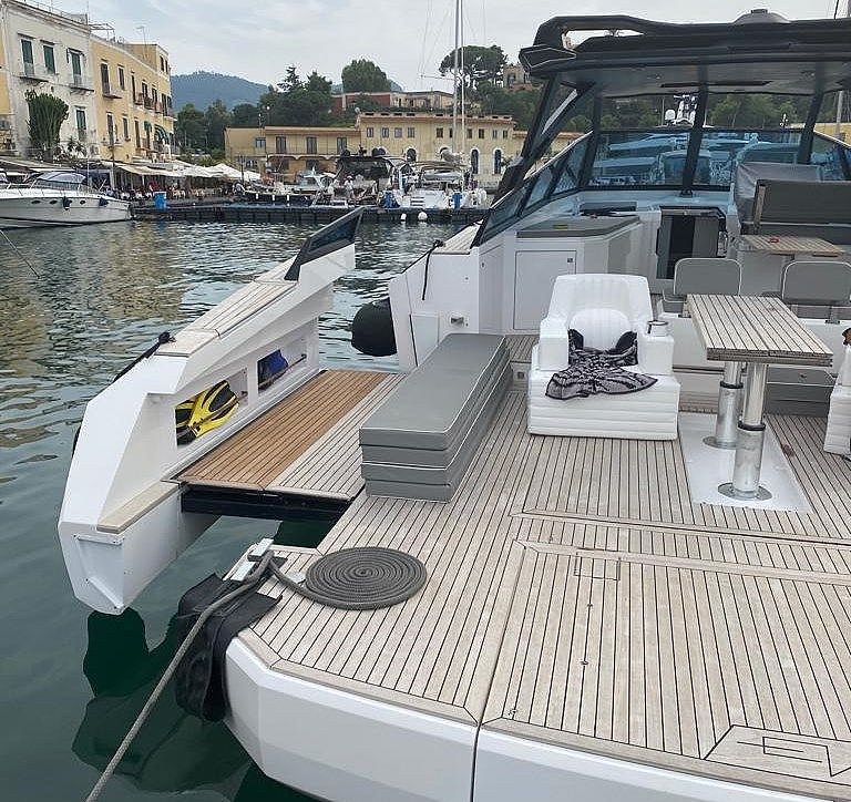 Evo Yachts Evo 43 R4 - 2016