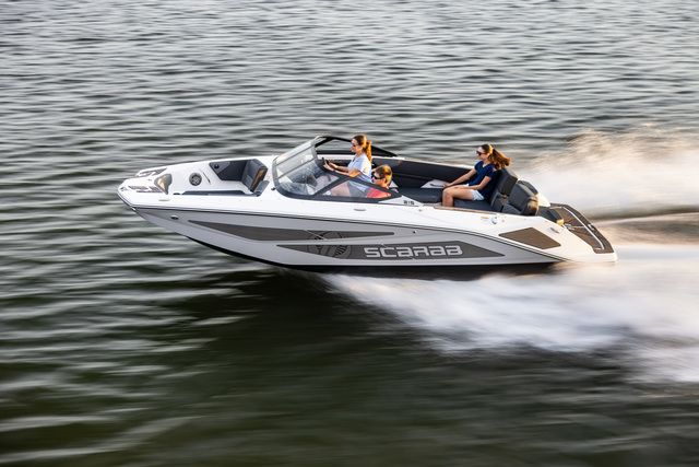 SCARAB 215 LX - 2025