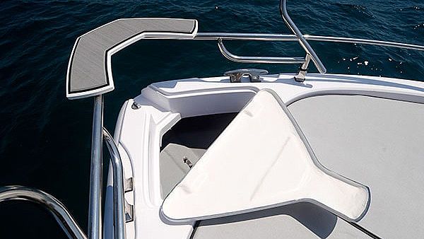 4XC Ranieri International H22 SD Sundeck   Hon... - 2026 - for sale: 53680.-EUR