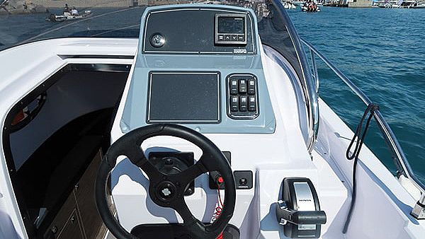 4XC Ranieri International H26 SD Sundeck   HON... - 2026 - for sale: 60000.-EUR