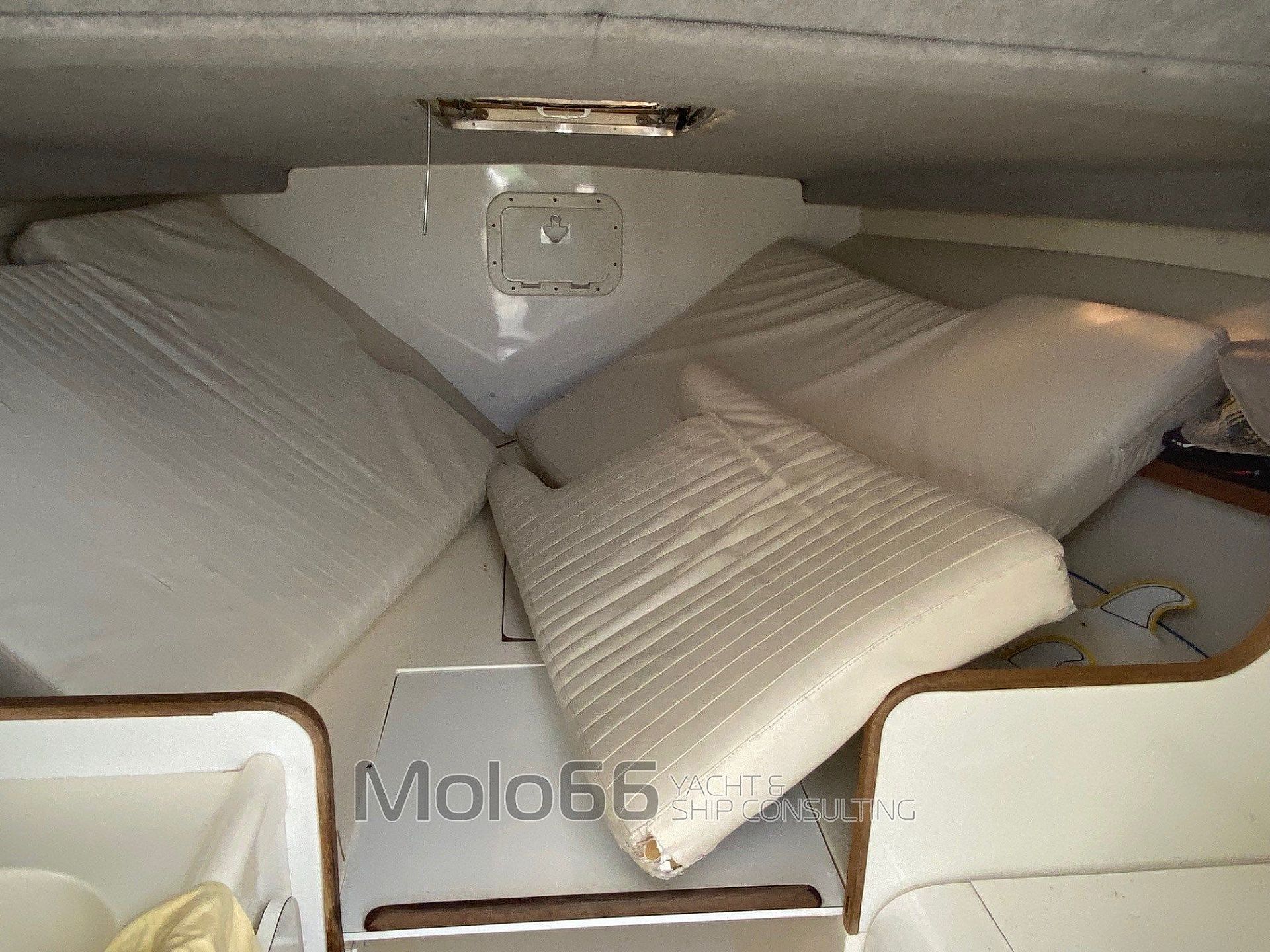 Bertram Yacht 28 Moppie - 1990