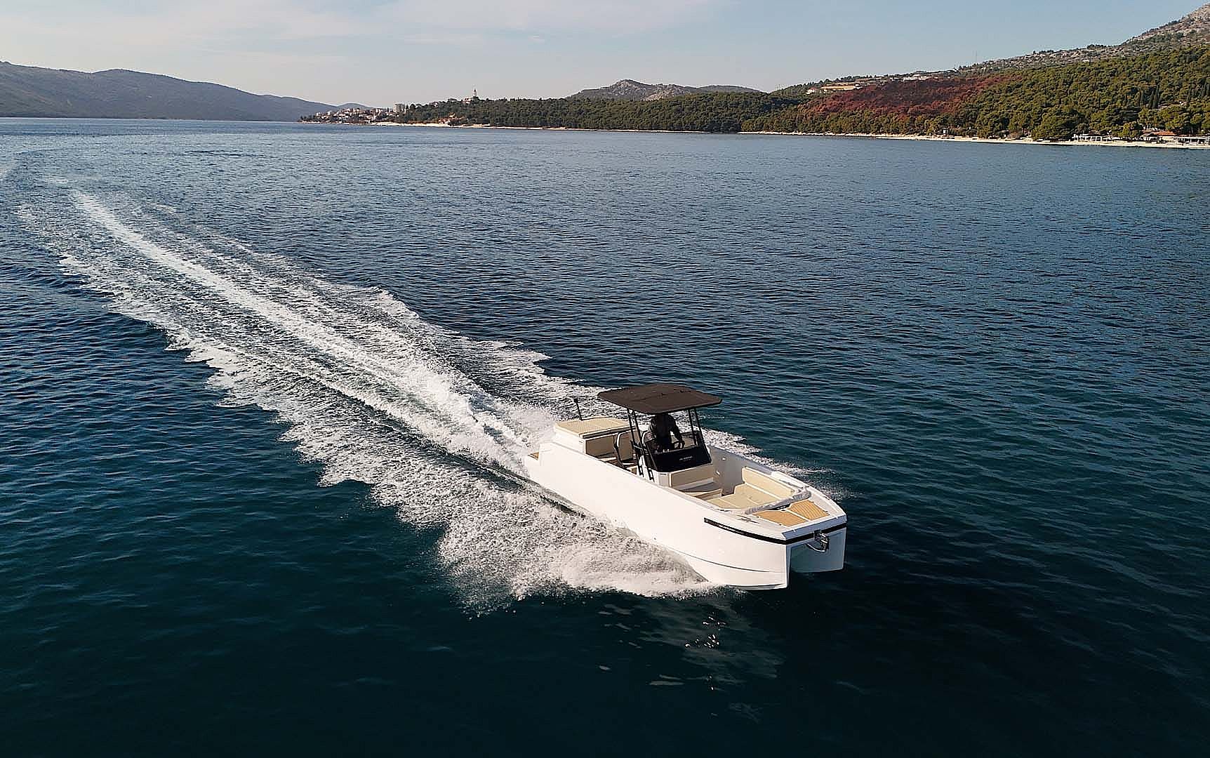 De Antonio Yachts E23 Open - 2025