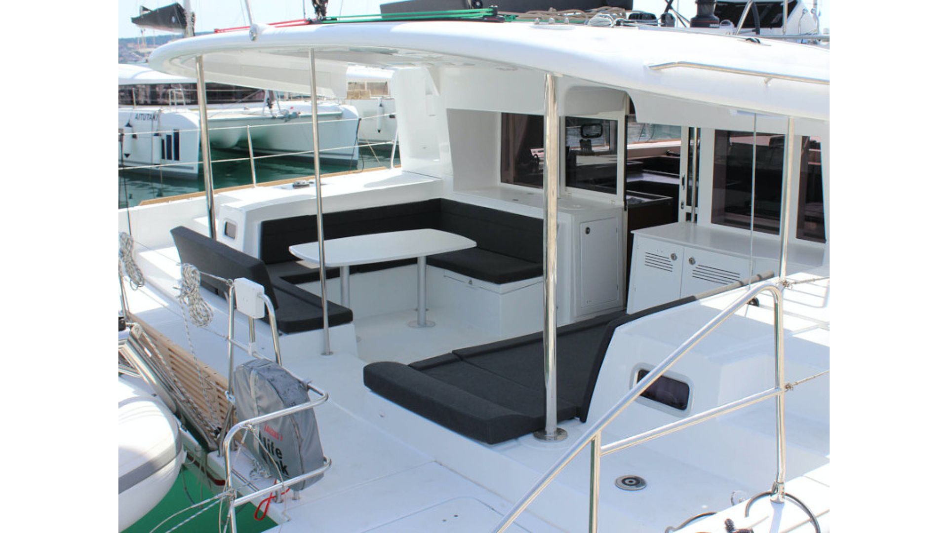 Lagoon 450 Fly - 2019