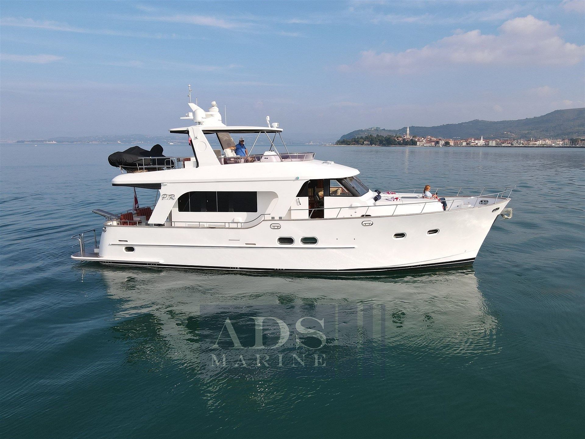 Explorer 58 - 2015