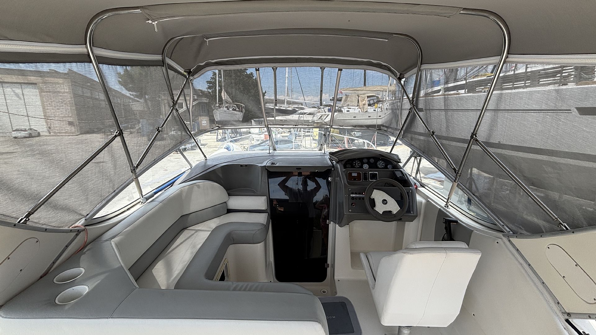 Bayliner - zni�ano  hitra prodaja 2855 CIERA - 1994