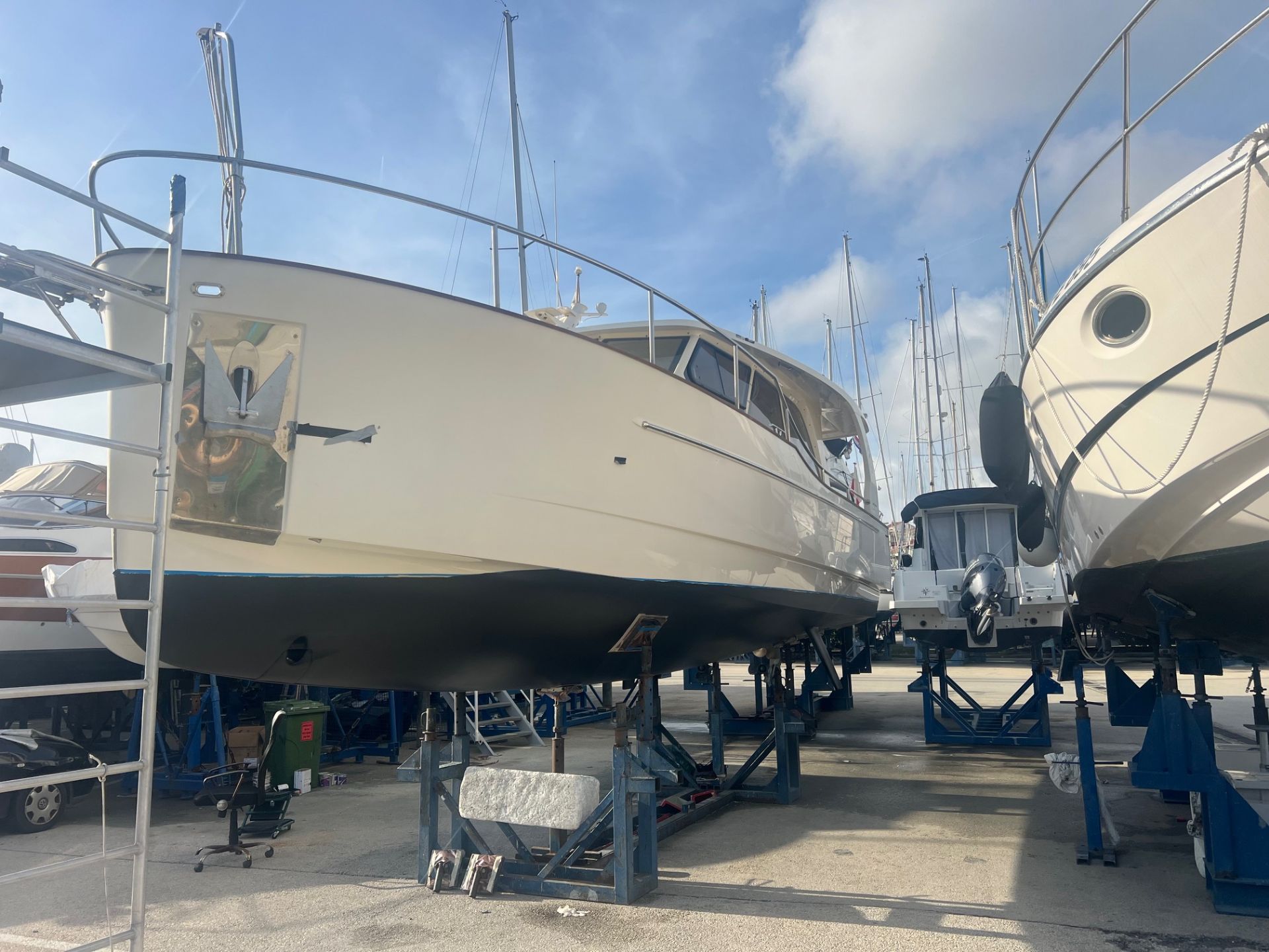 Greenline hybrid 33 - 2014