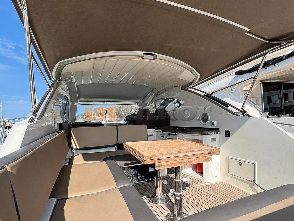 Galeon 385 HTS - 2011