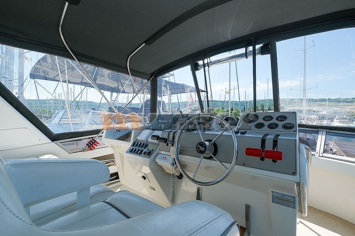 Carver 355 - 1996 - for sale: 99000.-EUR