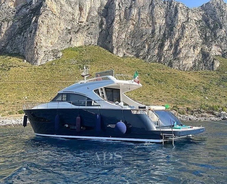 Austin Parker AP 48 SUNDECK - 2017