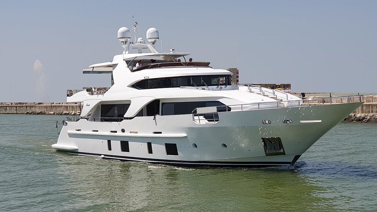 Benetti Delfino 93 - 2013