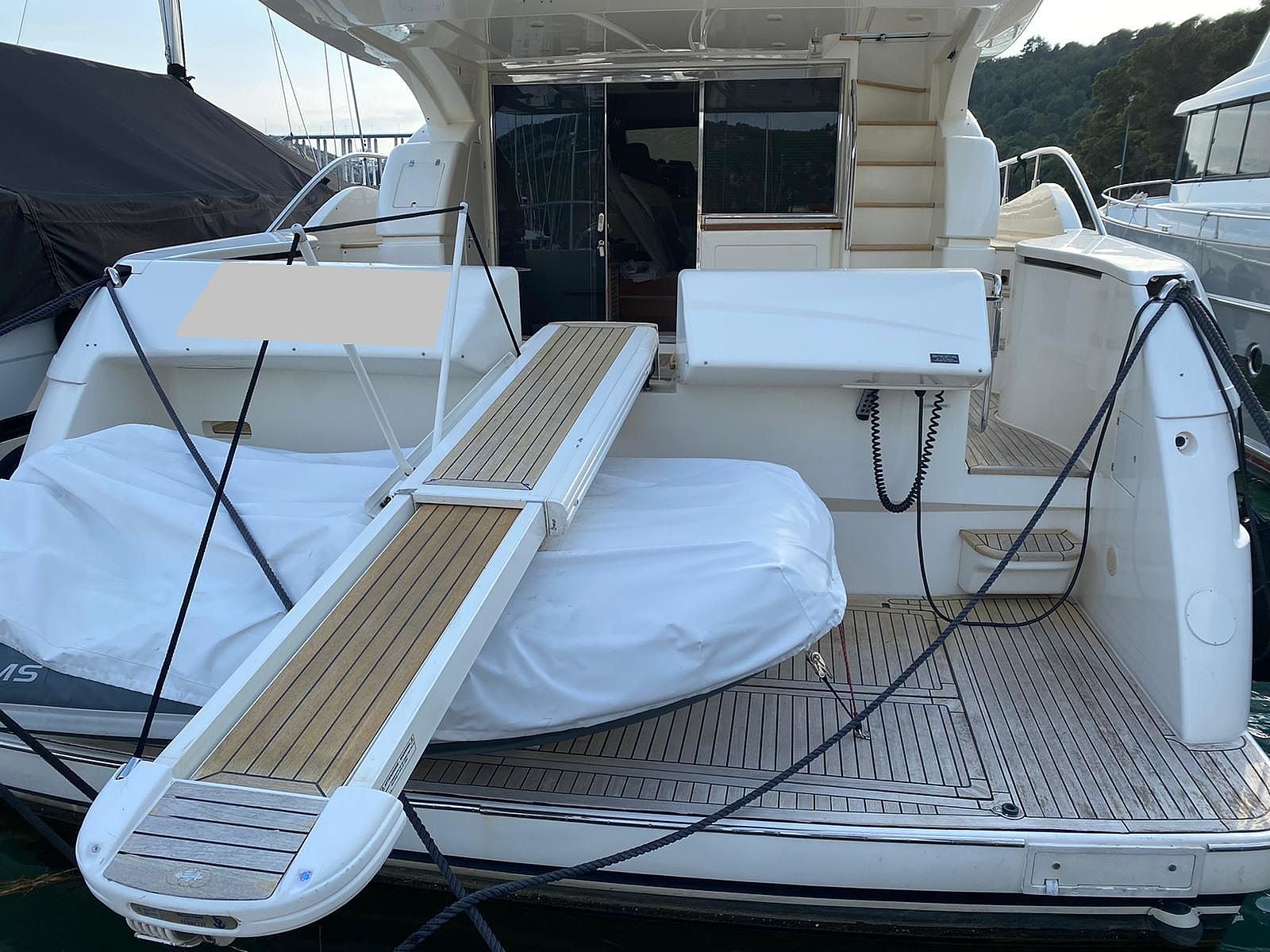 Ferretti 592 - 2010