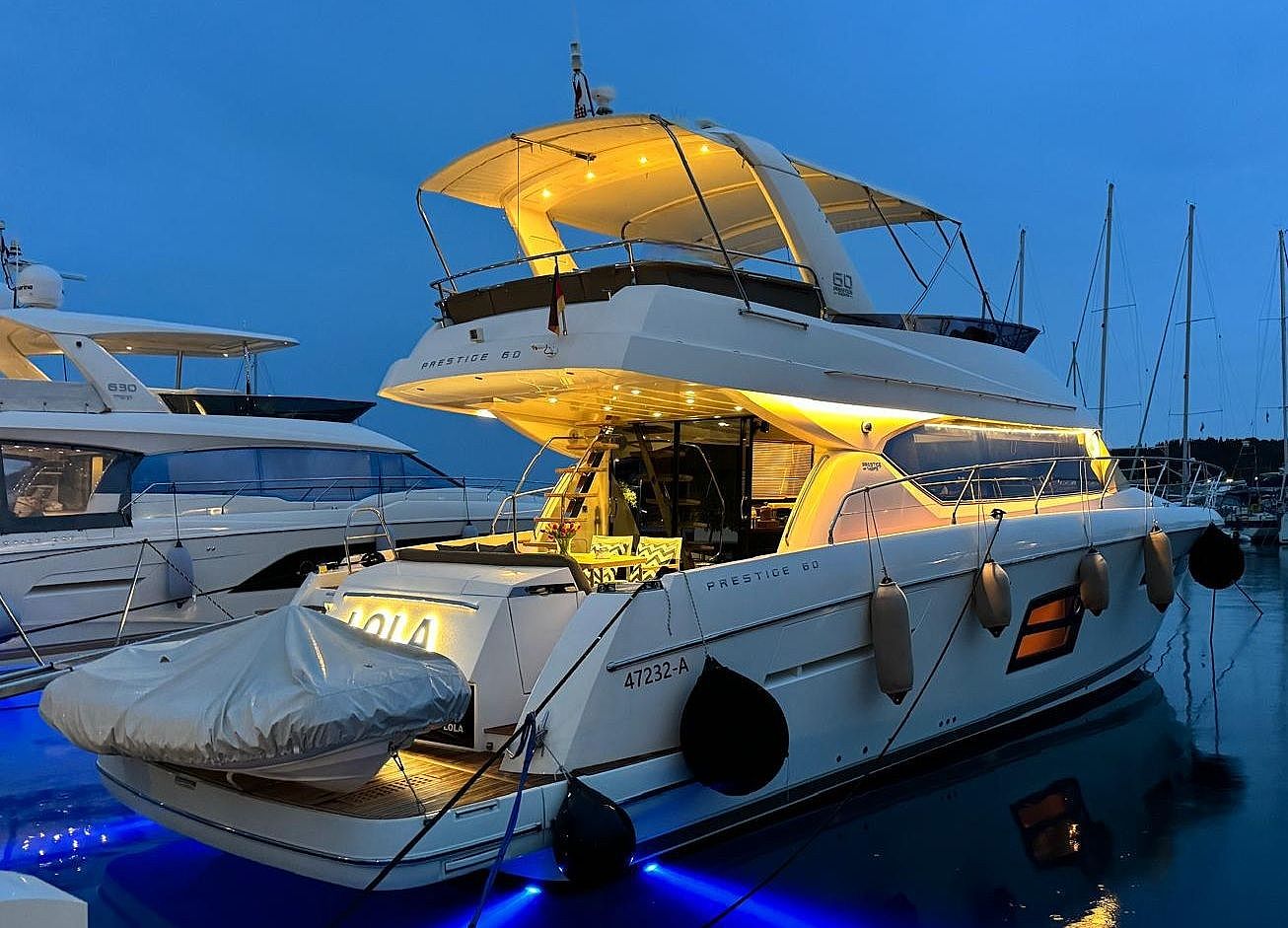 Prestige Yachts 60 Fly - 2011