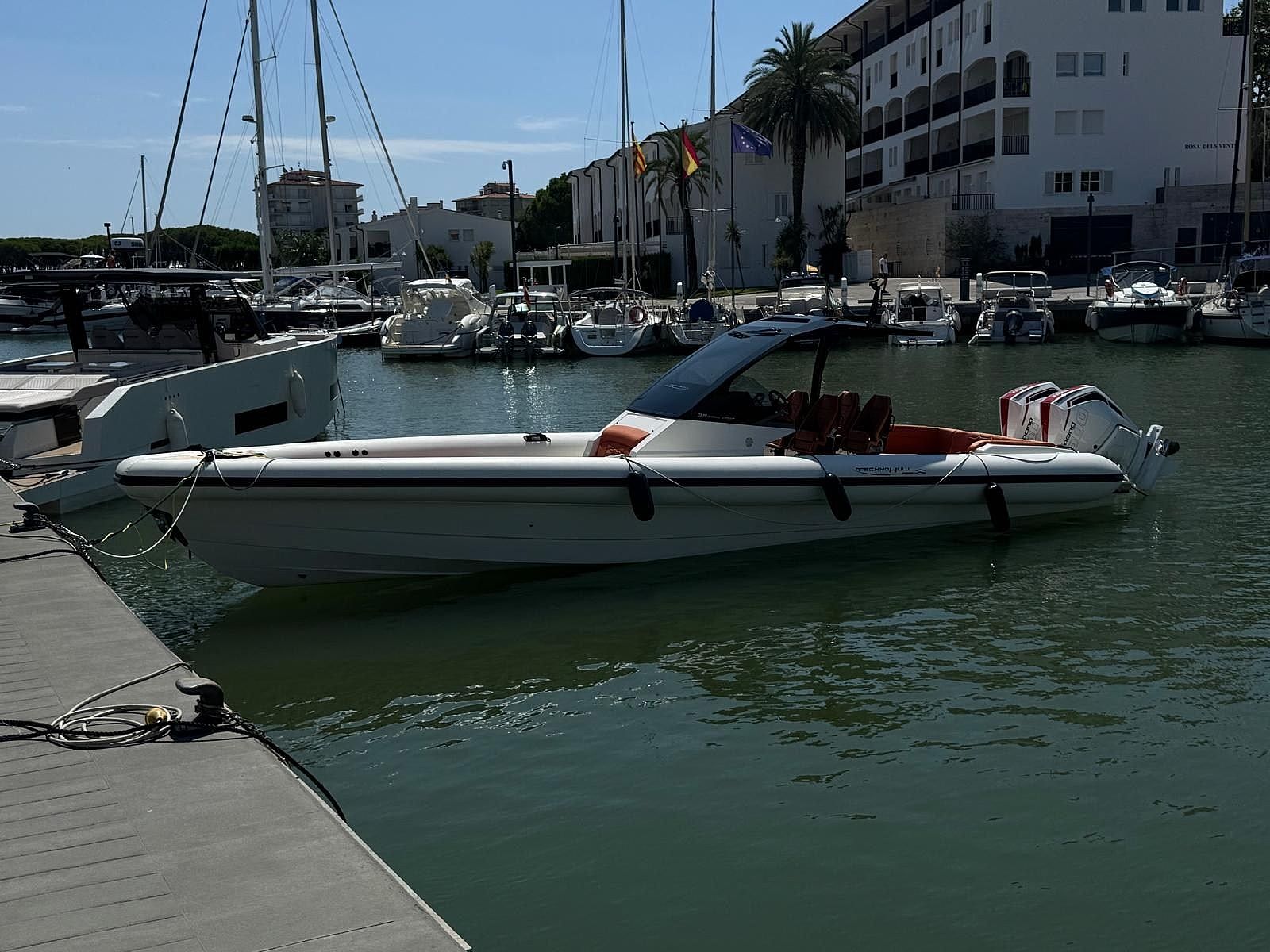 Technohull 38 Grand Sport - 2025