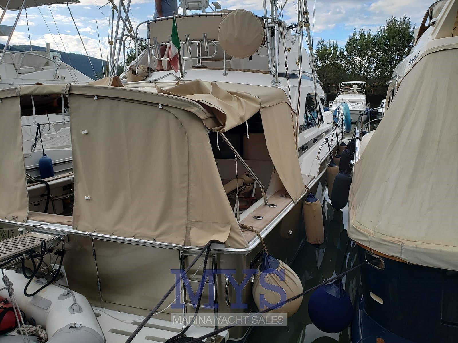 Bertram 37 Convertible - 1987