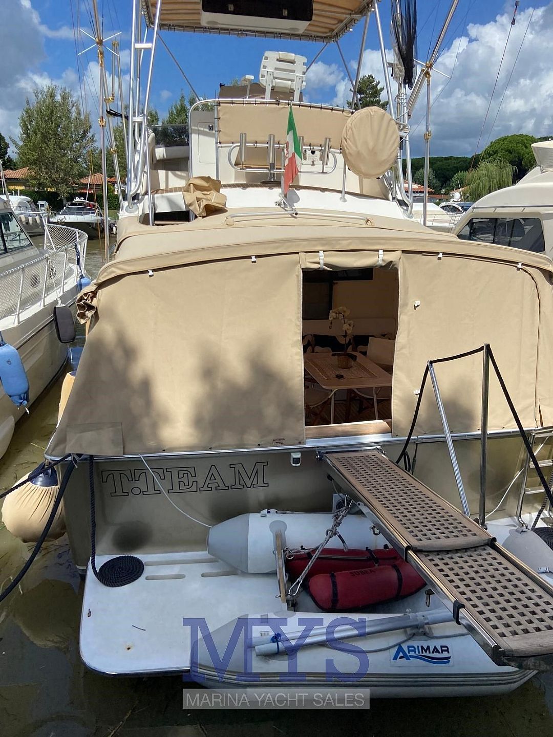 Bertram 37 Convertible - 1987