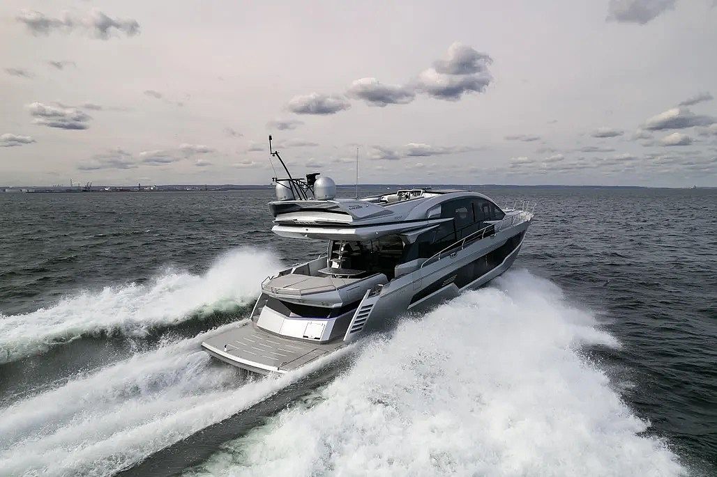 Galeon 700 Skydeck - 2024