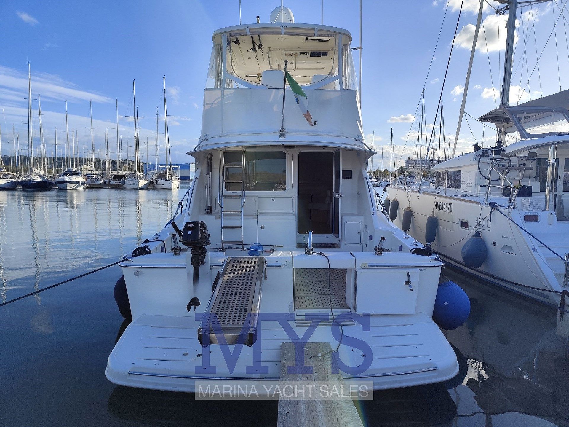 Riviera Marine 47 Flybridge - 2005