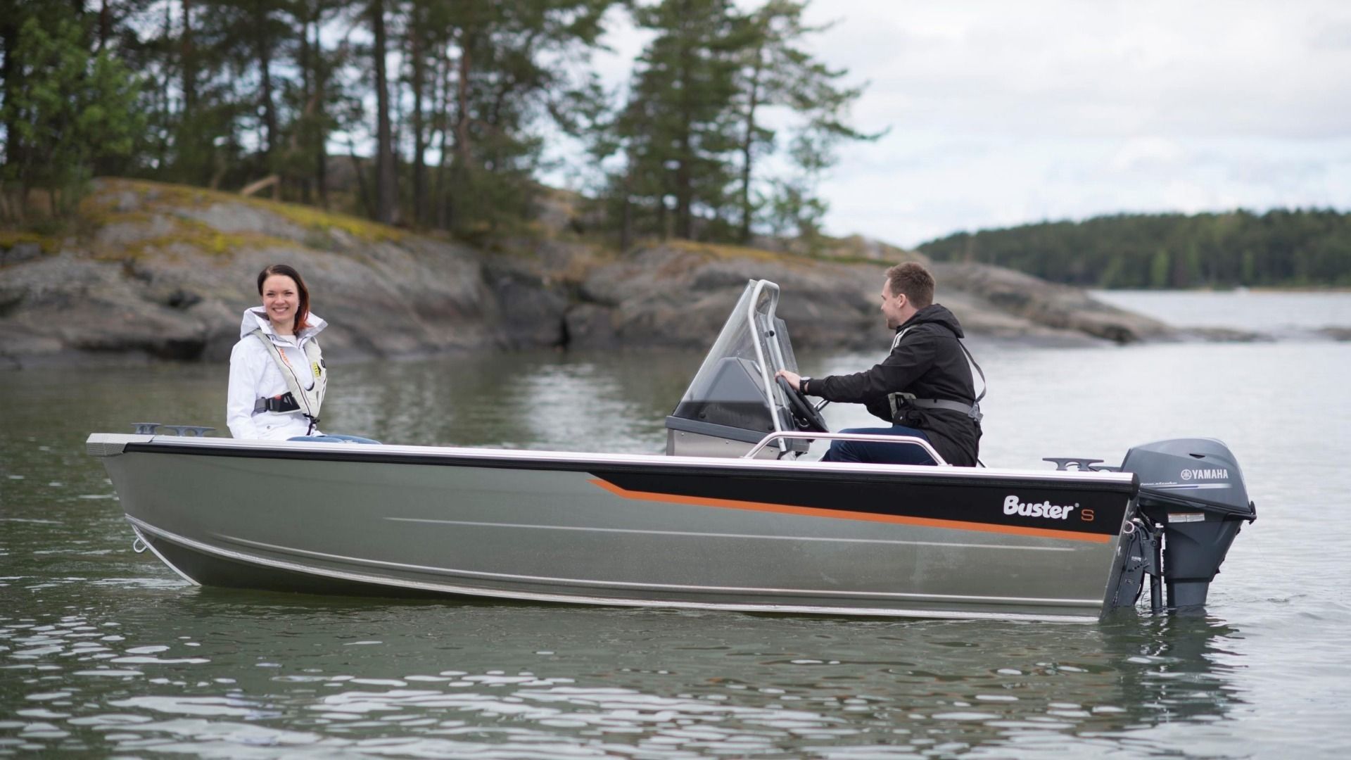 BUSTER S1-ALU   YAMAHA F30 BETL  - NOVOST NA NA�EM TRGU - 2025