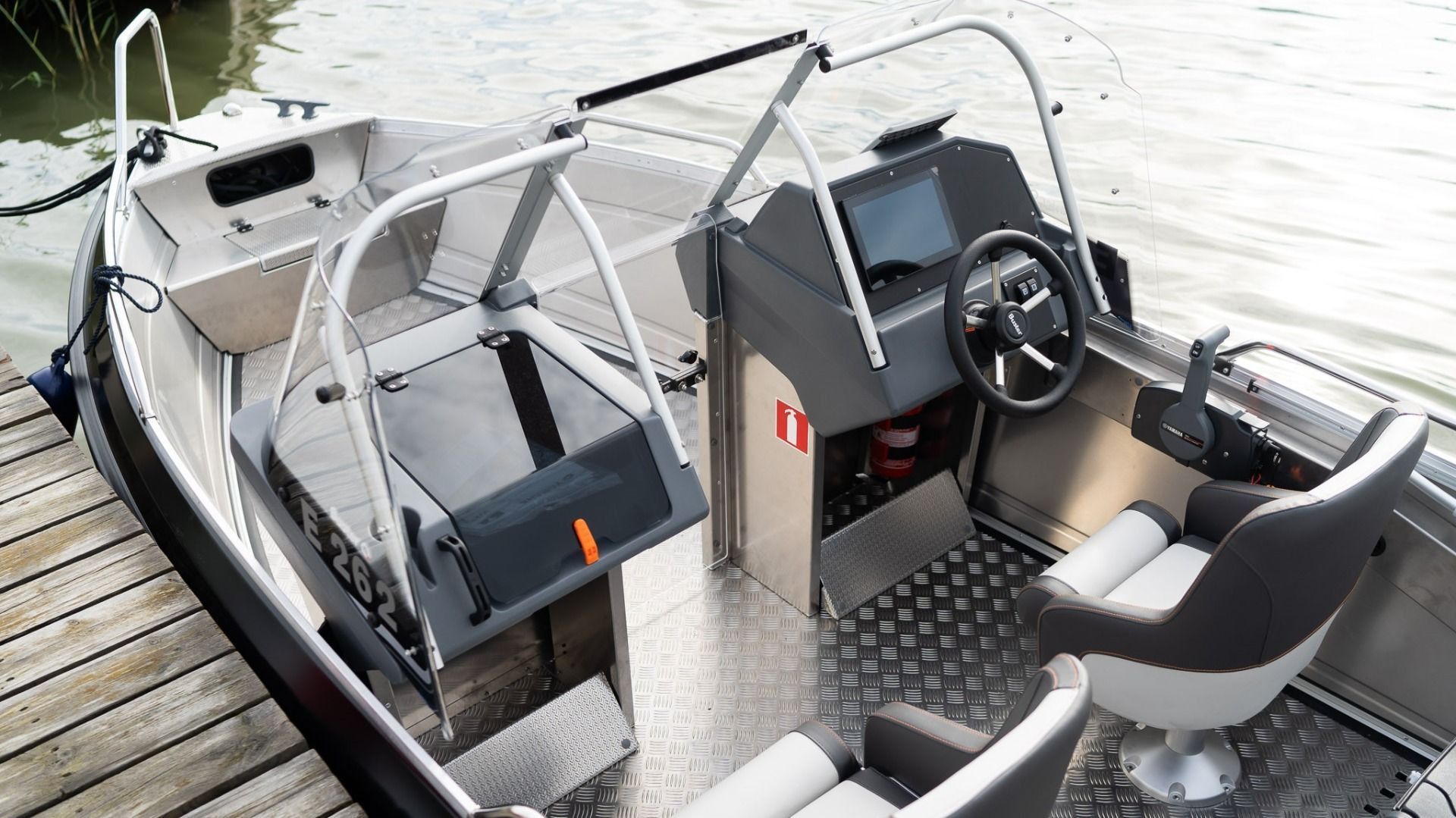BUSTER LX  YAMAHA F60- NOVOST NA NA�EM TRGU - 2025