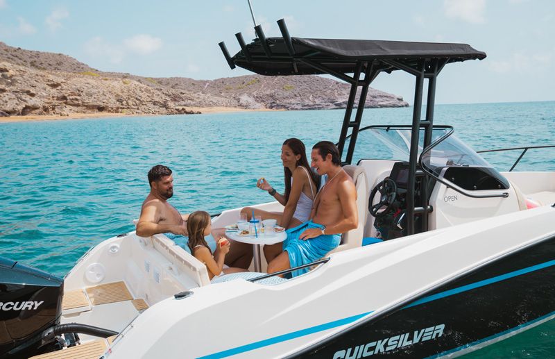 Quicksilver Activ 705 Open - 2026