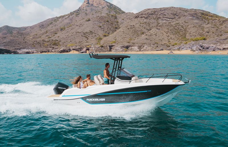 Quicksilver Activ 705 Open - 2026
