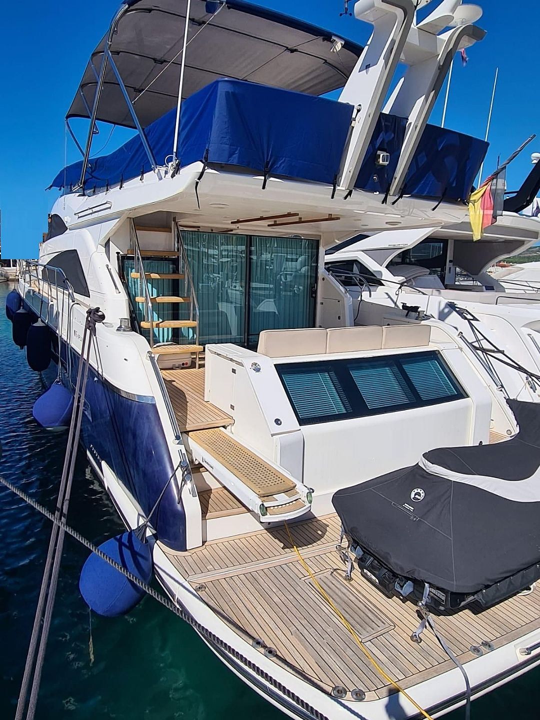 Fairline Squadron 65 - 2010