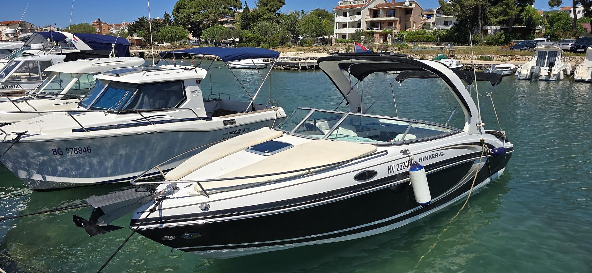 Rinker 246 CC Cuddy cabin - 2010 - for sale: 29900.-EUR