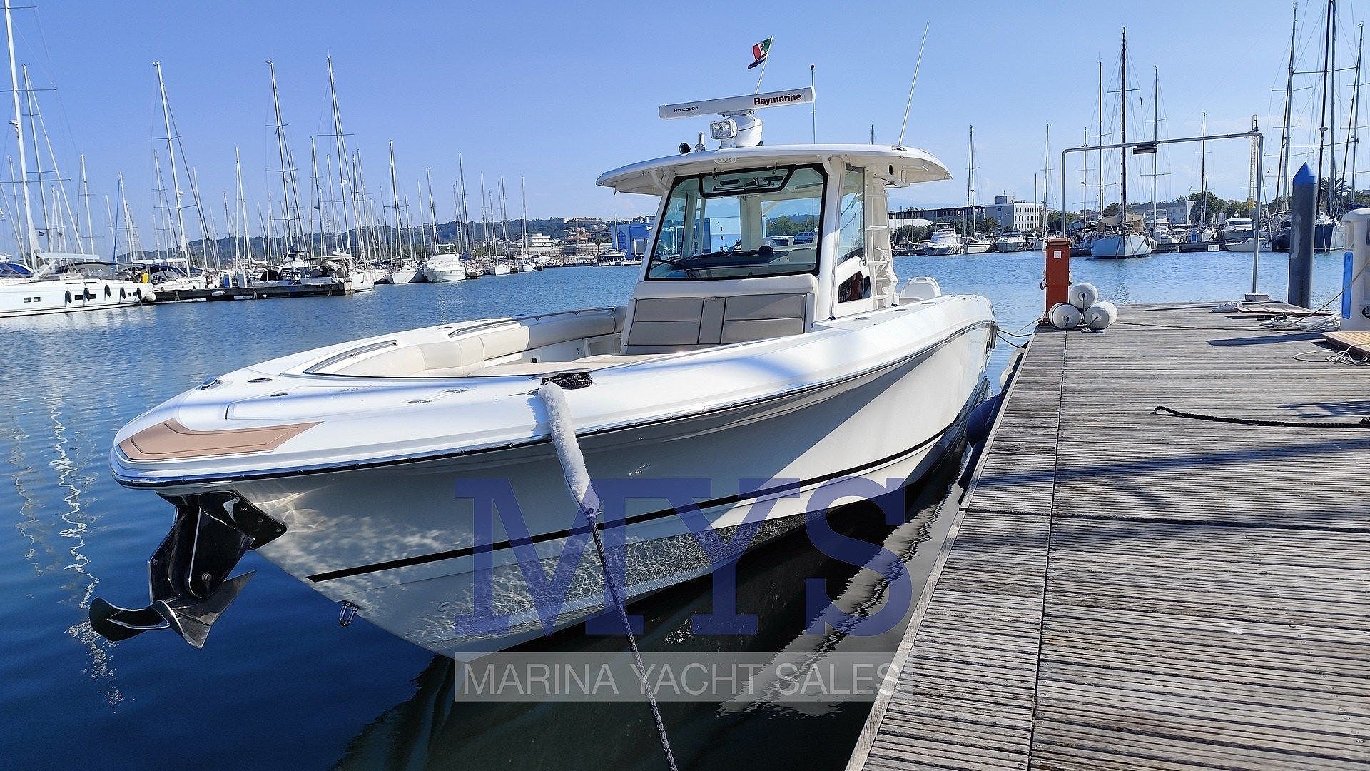 Boston Whaler 380 Outrage - 2018