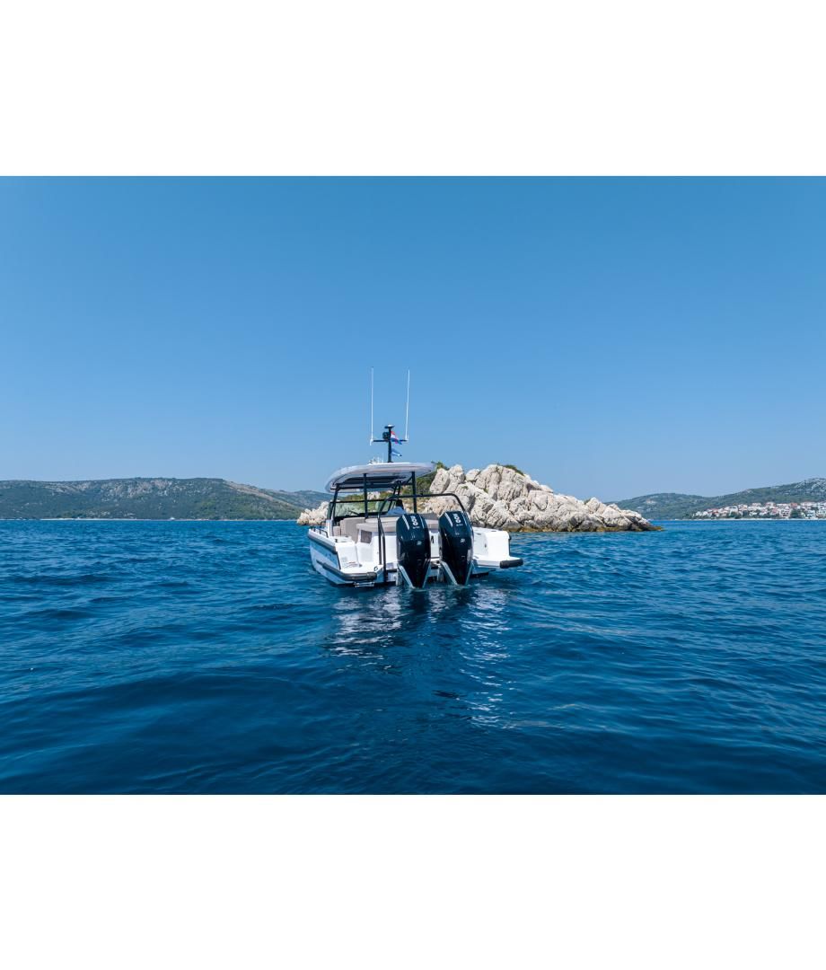 Axopar 37 Sun Top - 2024 - for sale: 239363.-EUR