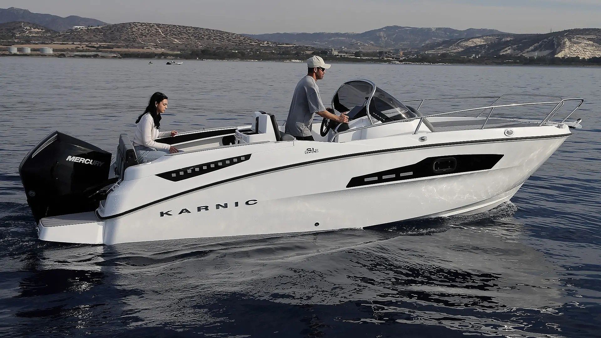 Karnic SL642   Suzuki DF150 - 2026