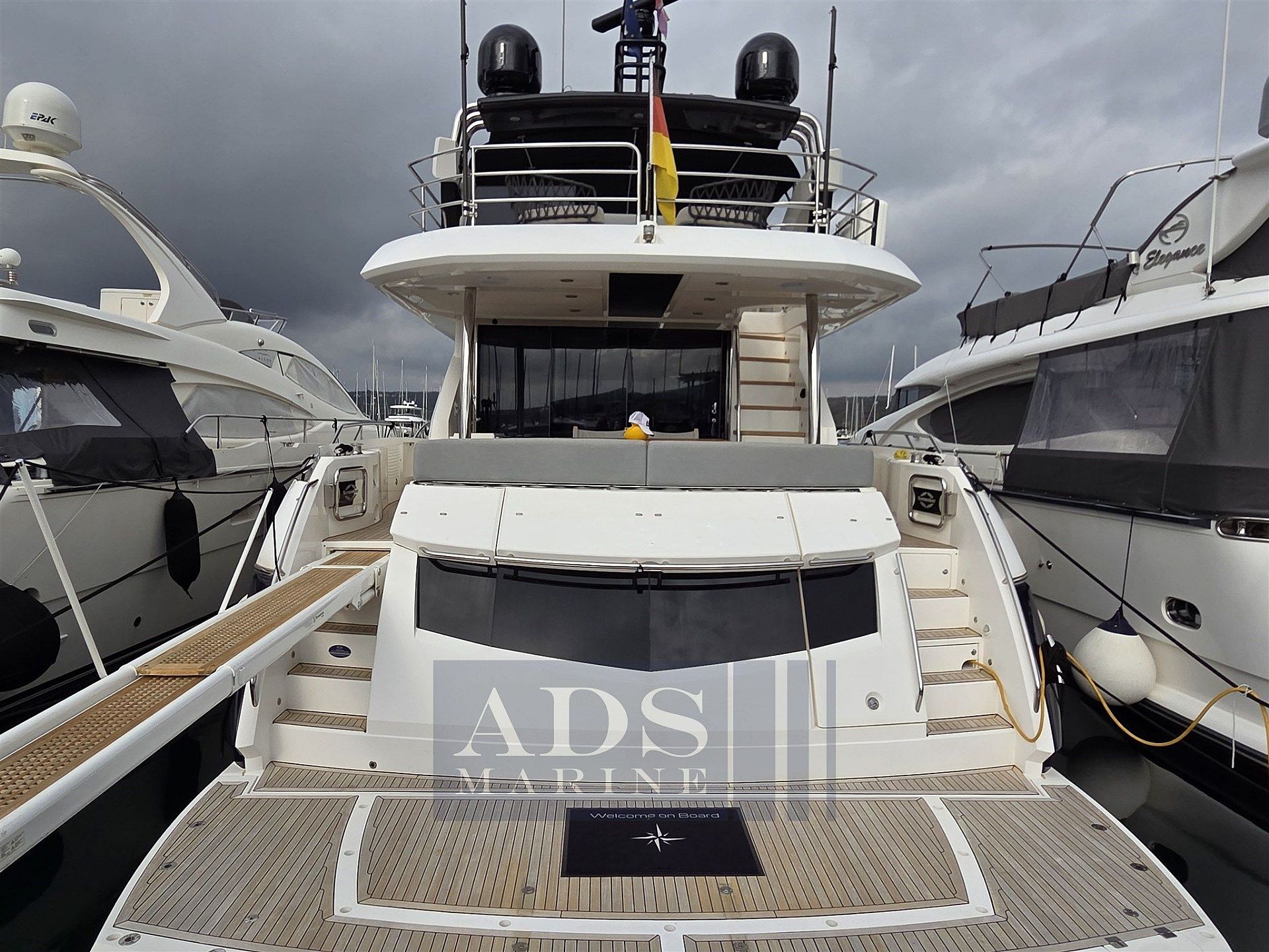 Sunseeker Manhattan 73 - 2012