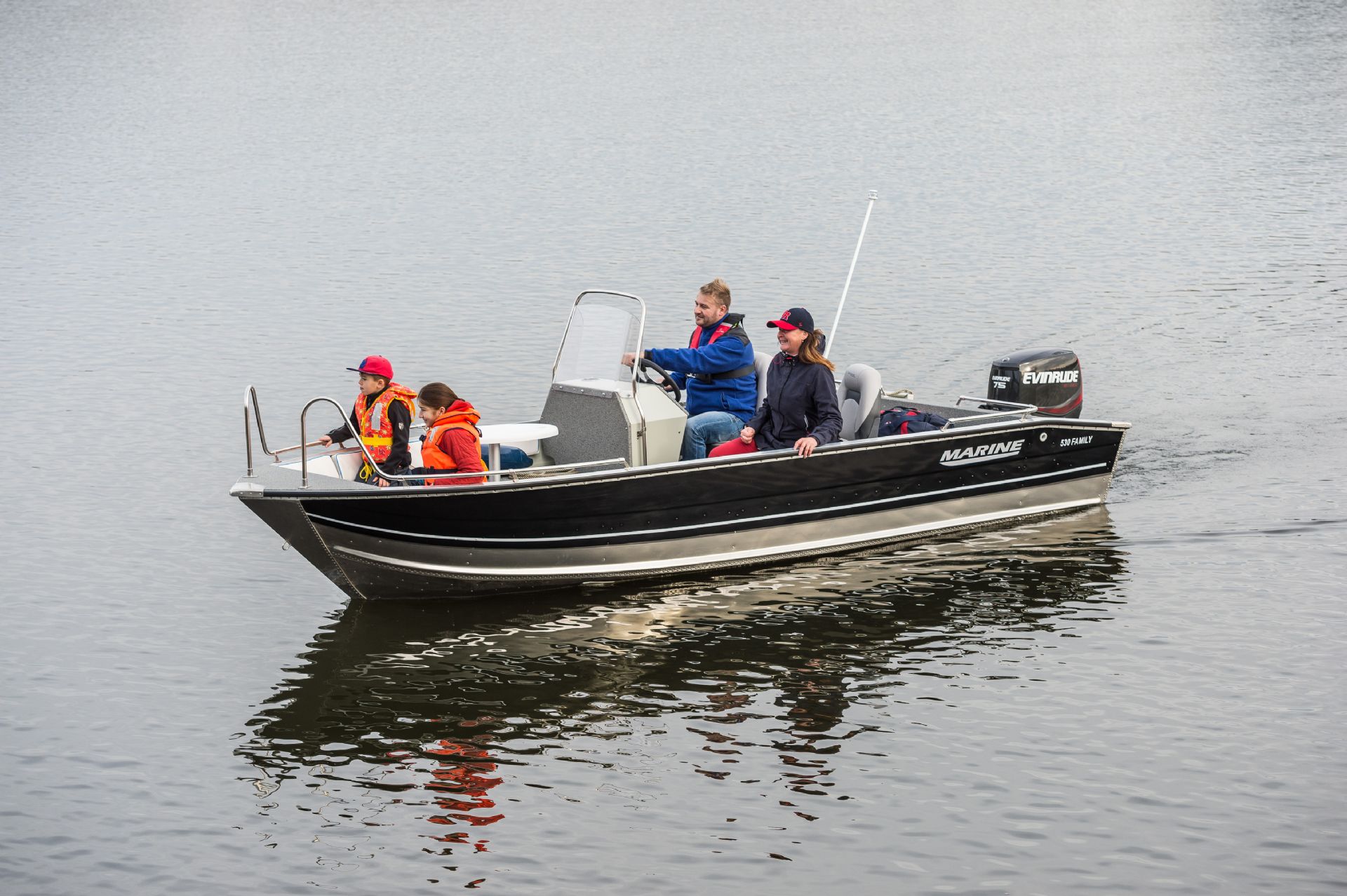 MARINE Light aluminium boats 530 Family - 2026