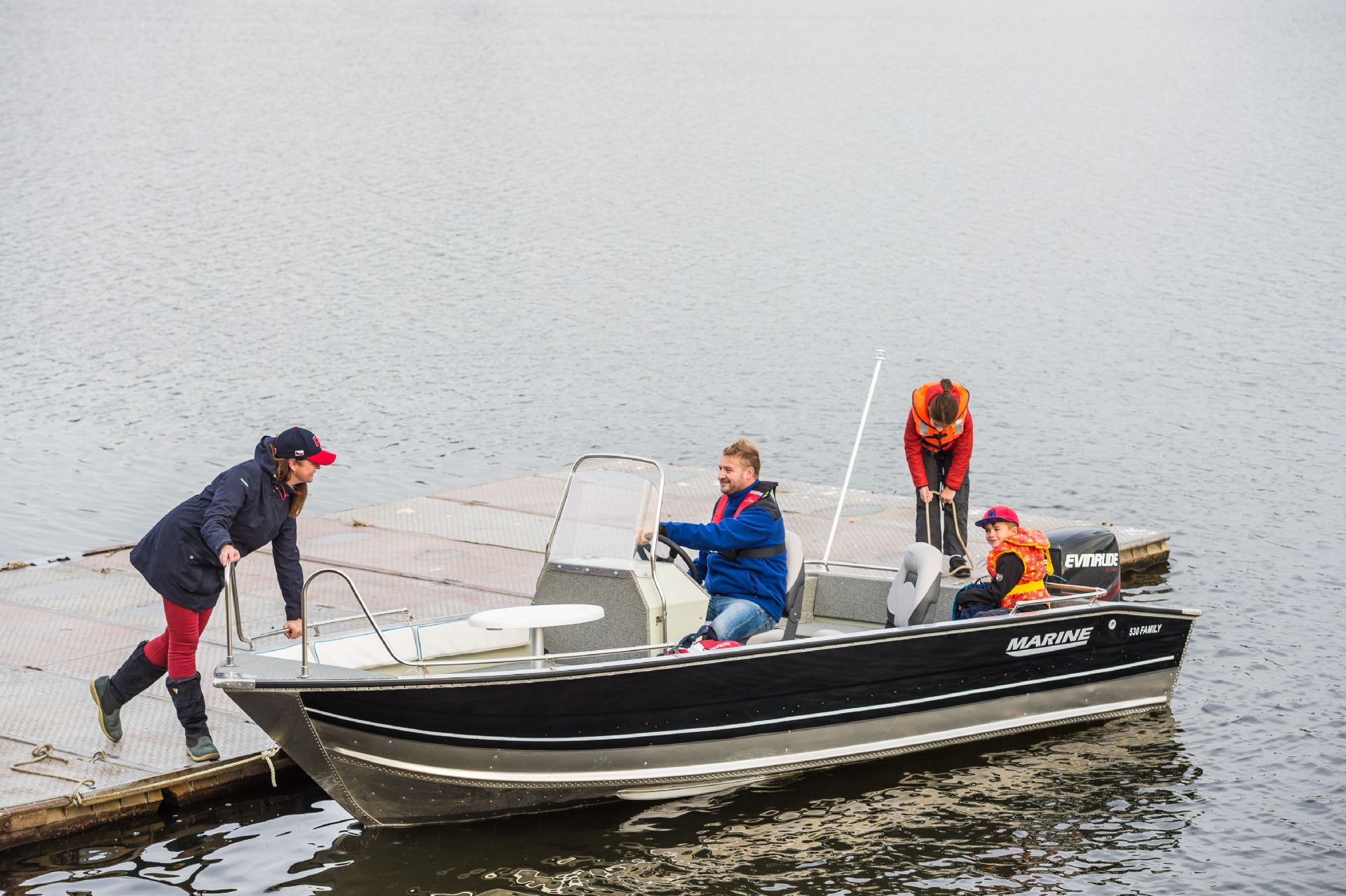 MARINE Light aluminium boats 530 Family - 2026