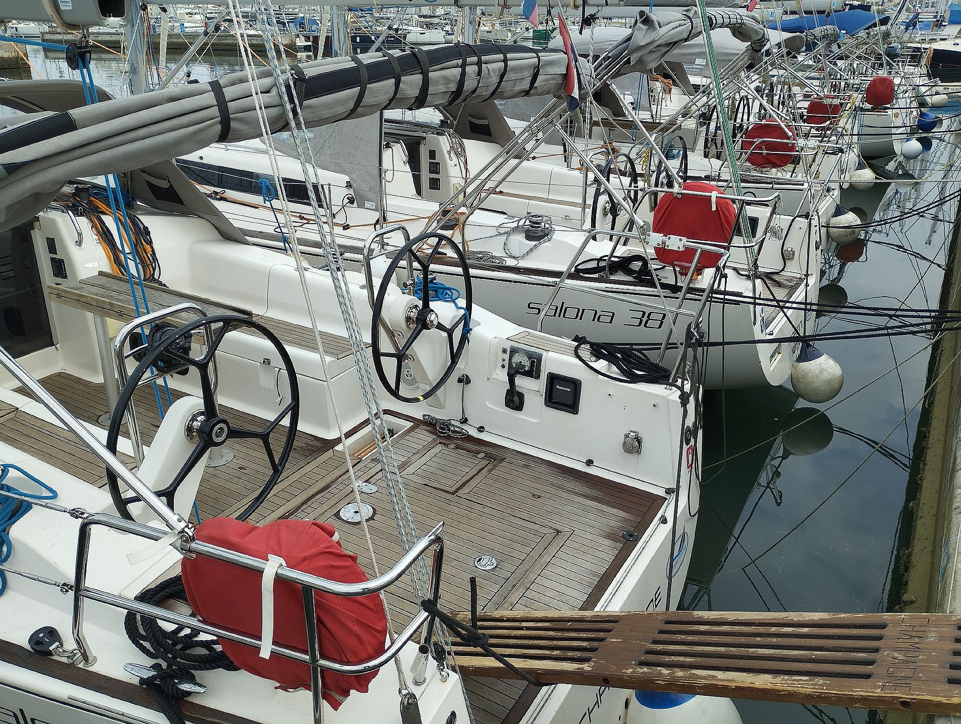 Salona - 38 - 2012 - for sale: 68000.-EUR