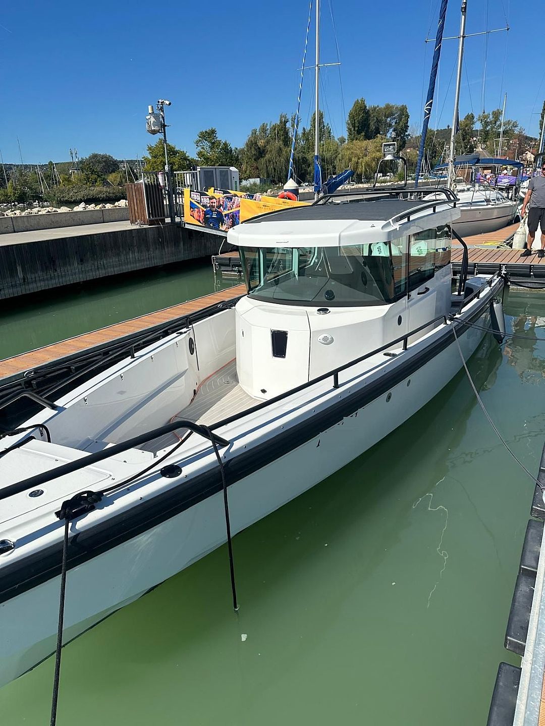 Axopar 28 Cabin - 2023