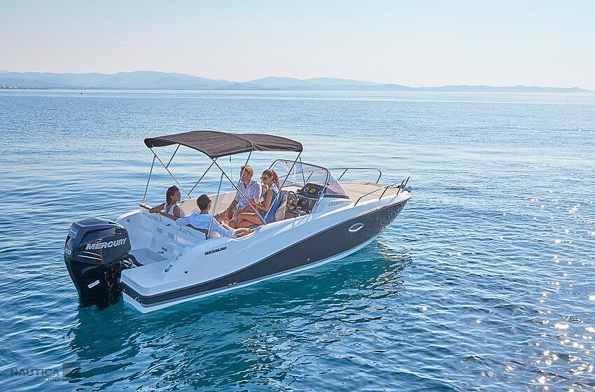 Quicksilver Activ 675 Sundeck - 2026