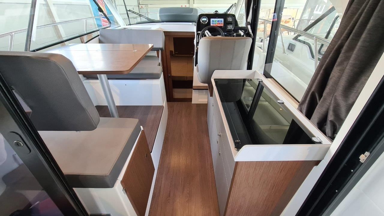 Beneteau Antares 9   2x 200KM Suzuki - AKCIJA - 2025