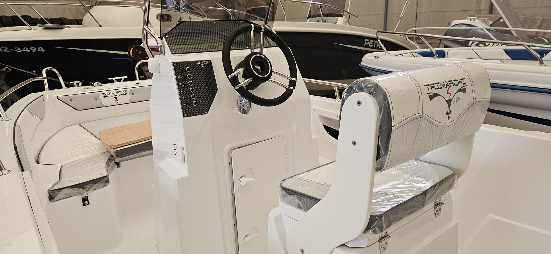 Trimarchi Nica 530 - 2026
